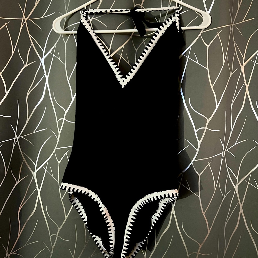 One piece bathing suit